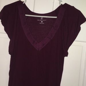 New York and Co plum v neck tee